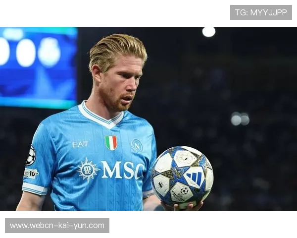 德布劳内漂亮倒三角传球，曼城团队配合无懈可击